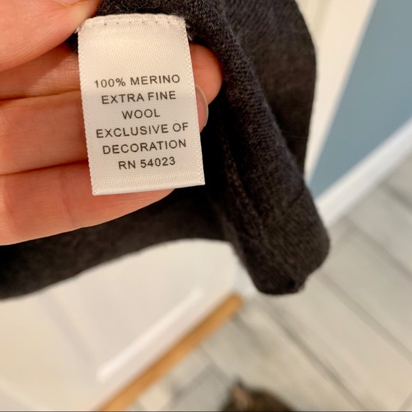 New Banana Republic cardigan wool sweater - Picture 6 of 6